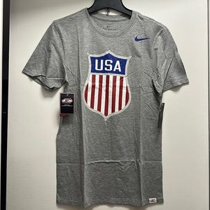 NWT Men’s USA Hockey T-shirt size small